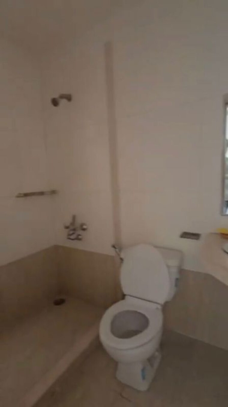 Bathroom, hiranandani-estate 2 Bedroom 776 Sq.Ft. Apartment In Ghodbunder Road Thane 10177535