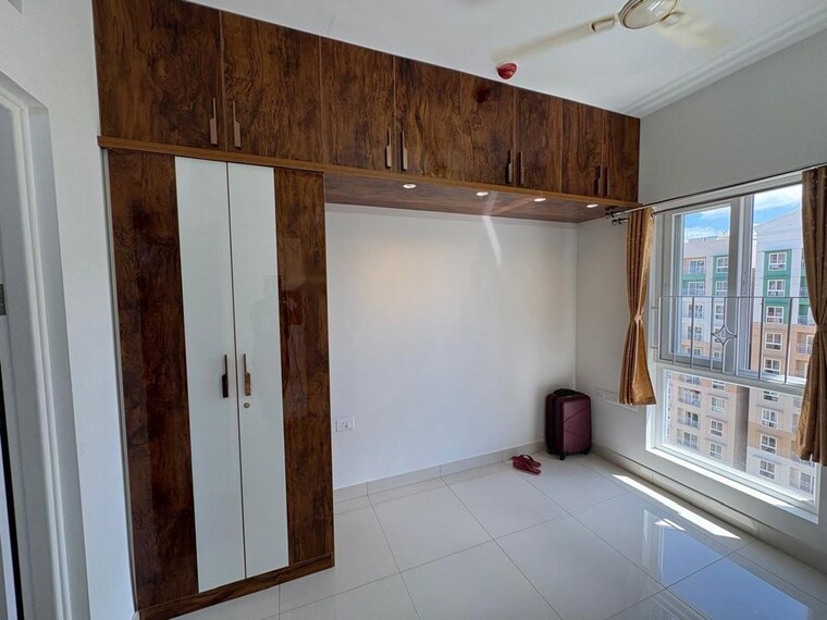 Room, brigade-el-dorado 1.5 Bedroom 600 Sq.Ft. Apartment In Bagaluru Bangalore 10178911