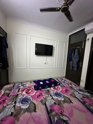 Bedroom in 2 BHK Builder Floor at Malviya Nagar – for Rent