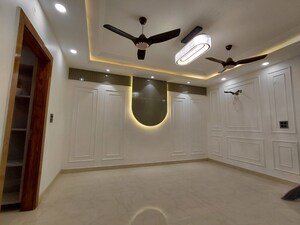 Living Room in 3 BHK Builder Floor at BPTP District 3, Sector 85 – for Sale