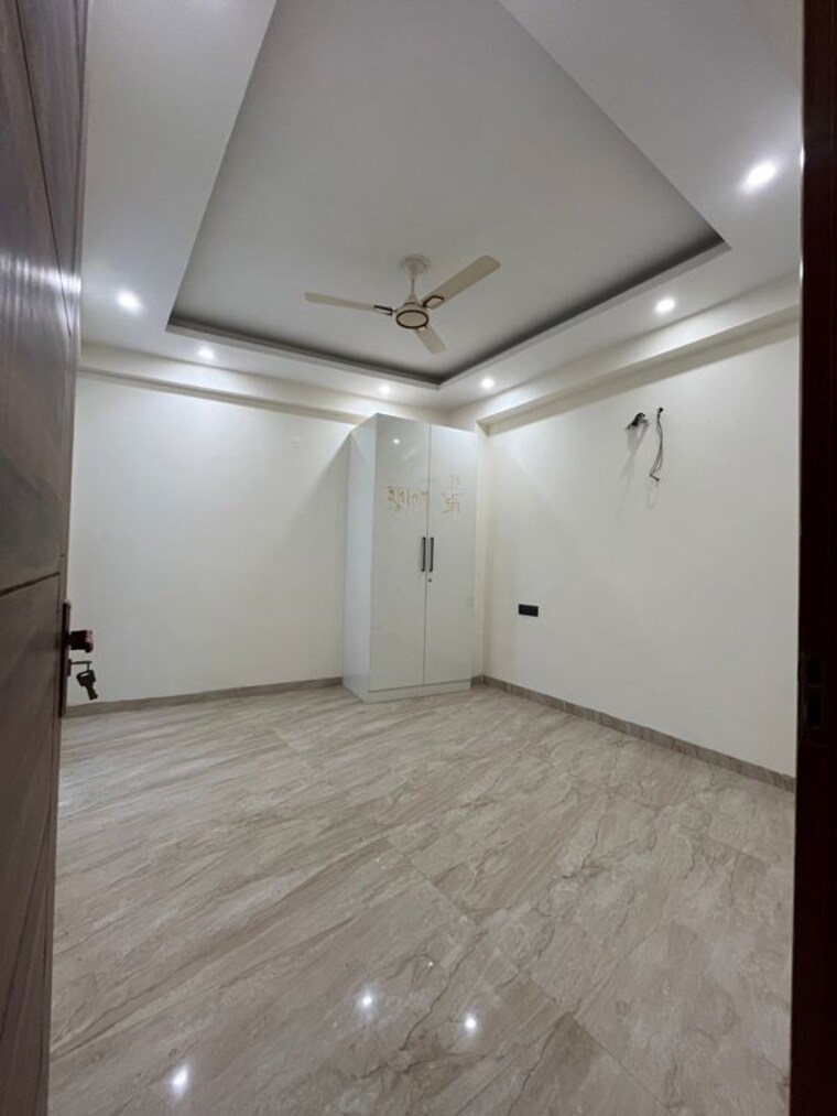 Room, rajpur 2 Bedroom 86 Sq.Yd. Builder Floor In Rajpur Delhi 10179245