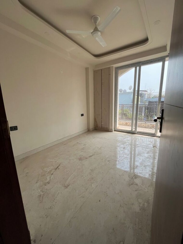 Room, chattarpur 3 Bedroom 140 Sq.Yd. Builder Floor In Chattarpur Delhi 10179334