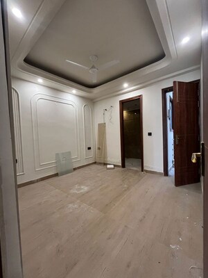 Room in 3 BHK Builder Floor at Chattarpur – for Sale