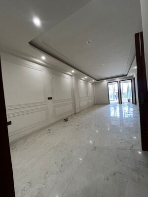 Room in 3 BHK Builder Floor at Chattarpur – for Sale