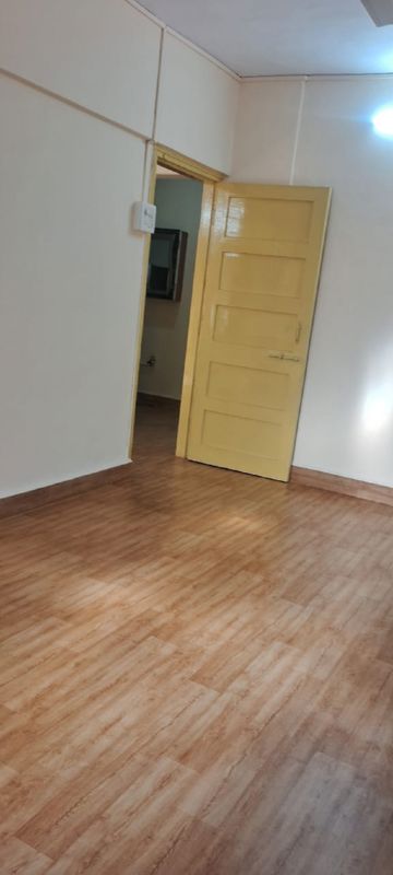 2 BHK + Pooja Room Apartment For Rent in Bandra West