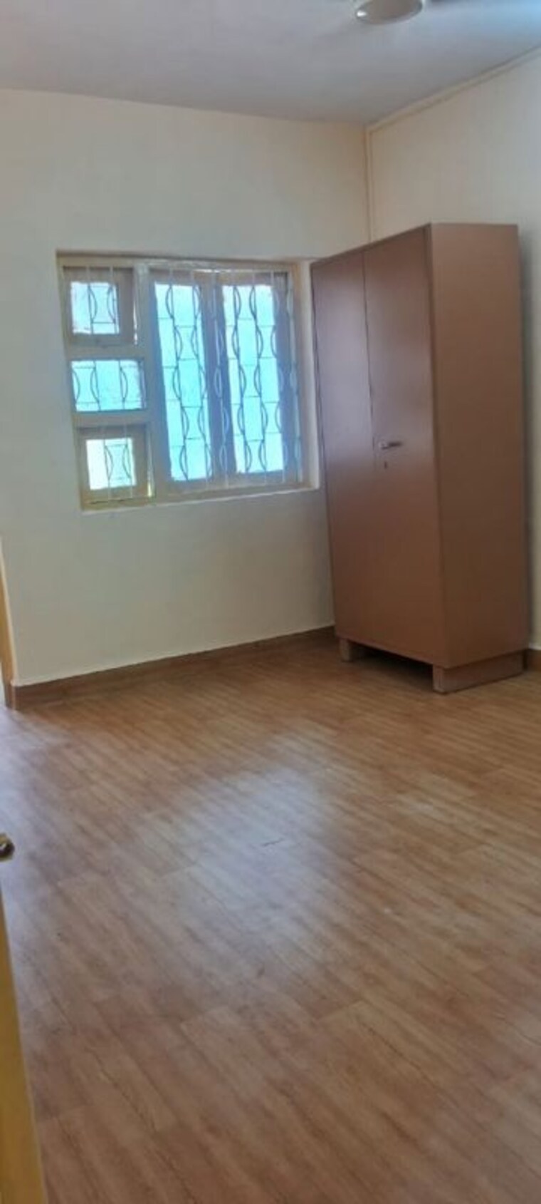 Room, bandra west 2 Bedroom 700 Sq.Ft. Apartment In Bandra West Mumbai 10179333