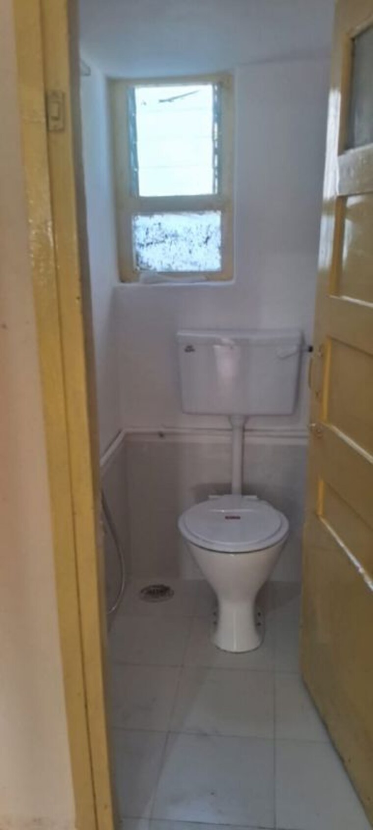 Bathroom, bandra west 2 Bedroom 700 Sq.Ft. Apartment In Bandra West Mumbai 10179333