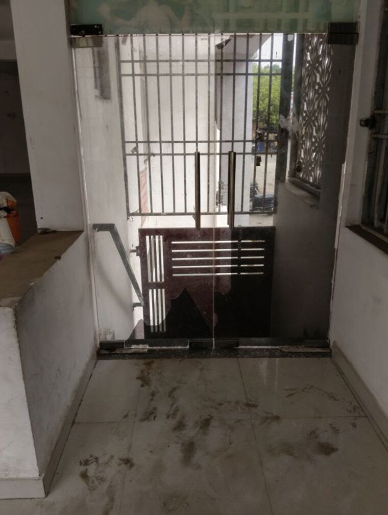 Floor Plan, gomti nagar Commercial Office Space 2000 Sq.Ft. In Gomti Nagar Lucknow 10179384