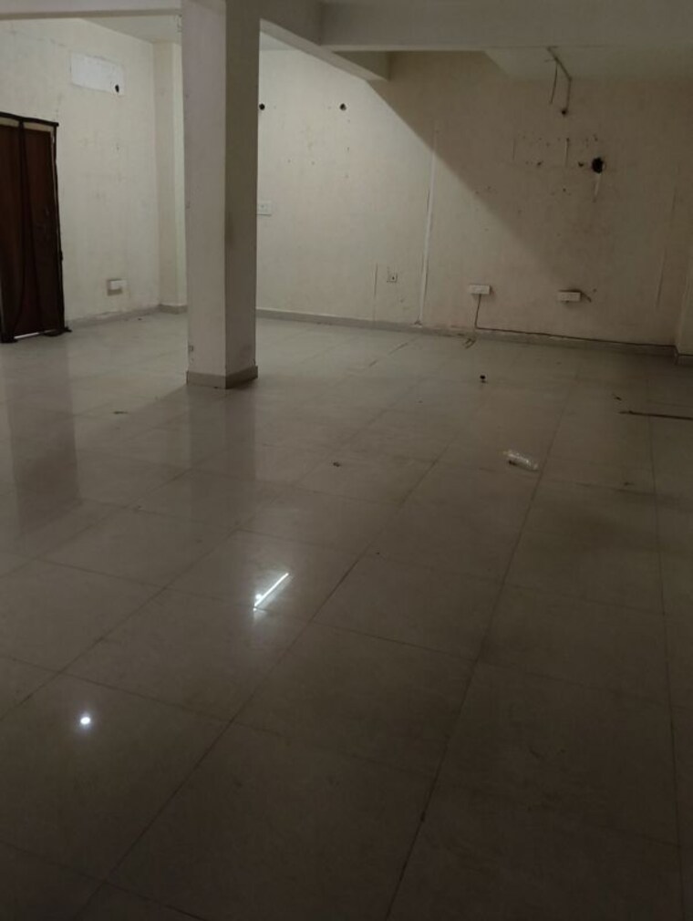 Floor Plan, gomti nagar Commercial Office Space 2000 Sq.Ft. In Gomti Nagar Lucknow 10179384