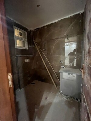 Furnished Amenities in 3 BHK Builder Floor at Chattarpur – for Sale