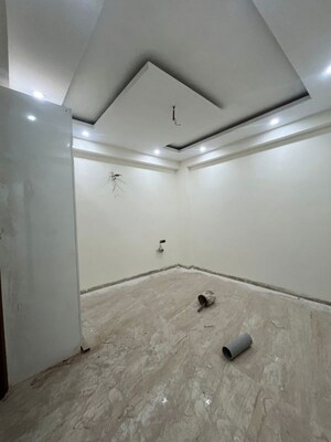 Room in 3 BHK Builder Floor at Chattarpur – for Sale