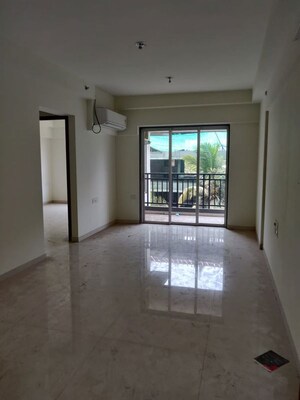 Room in 3 BHK Apartment at Godrej Prime, Chembur – for Rent