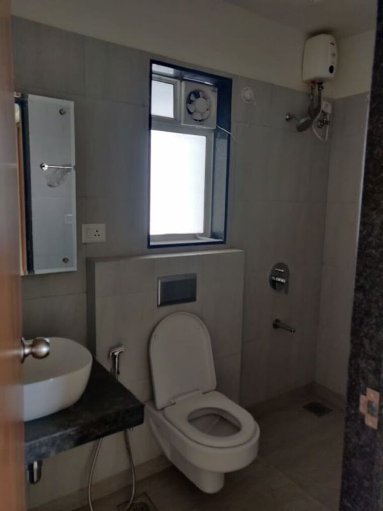 Bathroom, godrej-prime 3 Bedroom 1076 Sq.Ft. Apartment In Chembur Mumbai 10179402