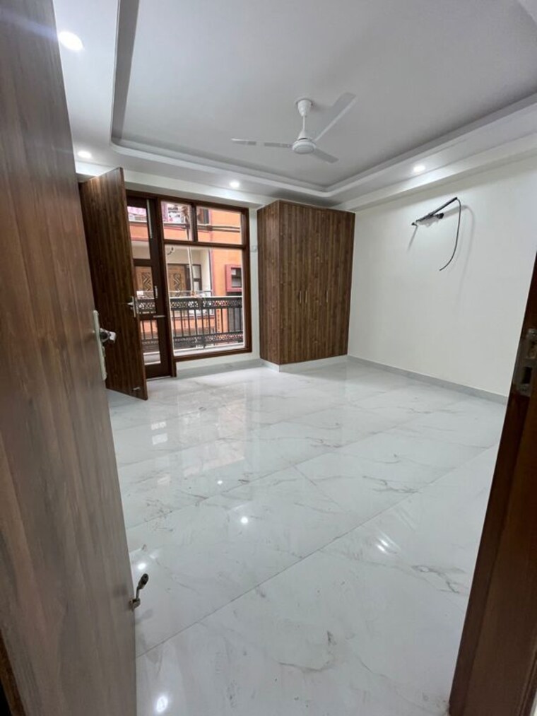 Room, chattarpur 3 Bedroom 140 Sq.Yd. Builder Floor In Chattarpur Delhi 10179649