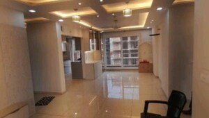 Living Room in 2 BHK Apartment at Experion Capital, Gomti Nagar – for Rent
