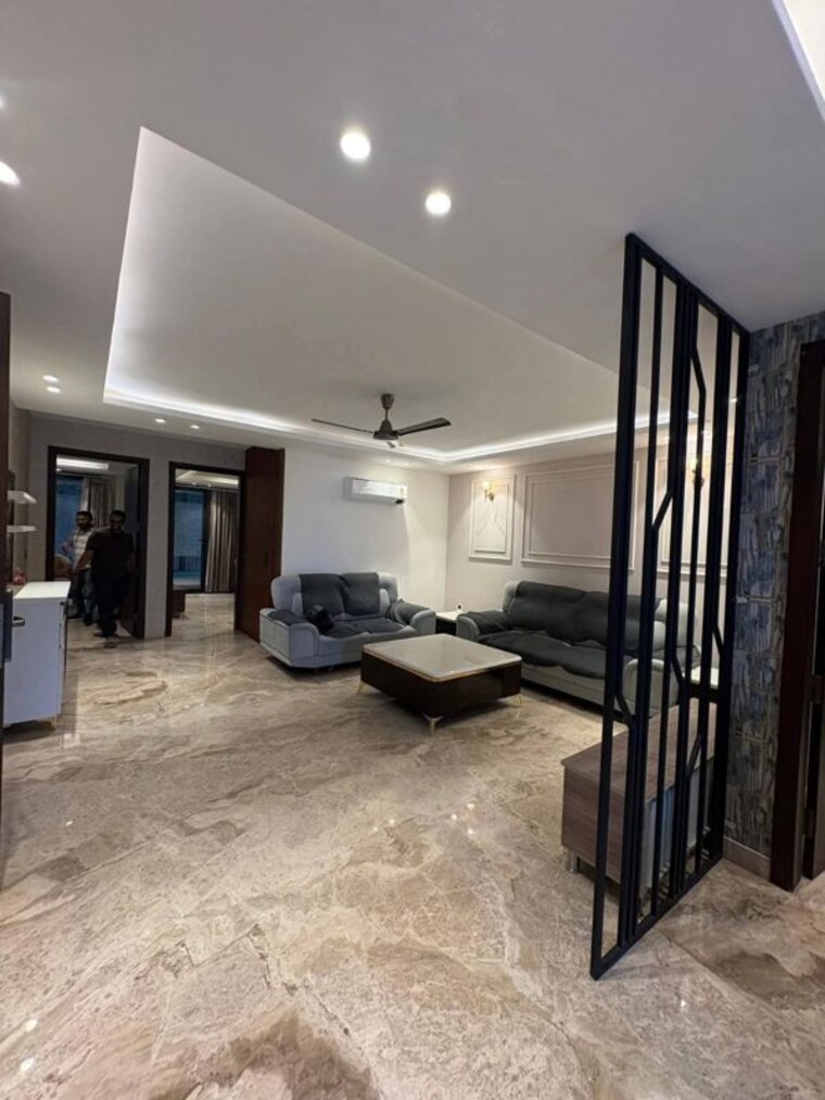  Parking, emaar-mgf-emerald-hills 4 Bedroom 350 Sq.Yd. Apartment In Sector 65 Gurgaon 10179963