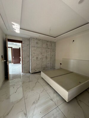 Kitchen in 4 BHK Apartment at Emaar MGF Emerald Hills, Sector 65 – for Rent