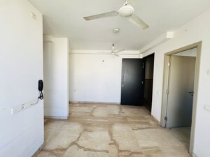 Room in 1 BHK Apartment at Hiranandani Castalia, Ghodbunder Road – for Sale
