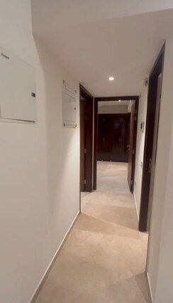 2 BHK Apartment For Rent in One Hiranandani Park