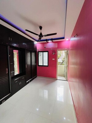 Room in 2 BHK Independent House at Wadgaon Sheri – for Rent