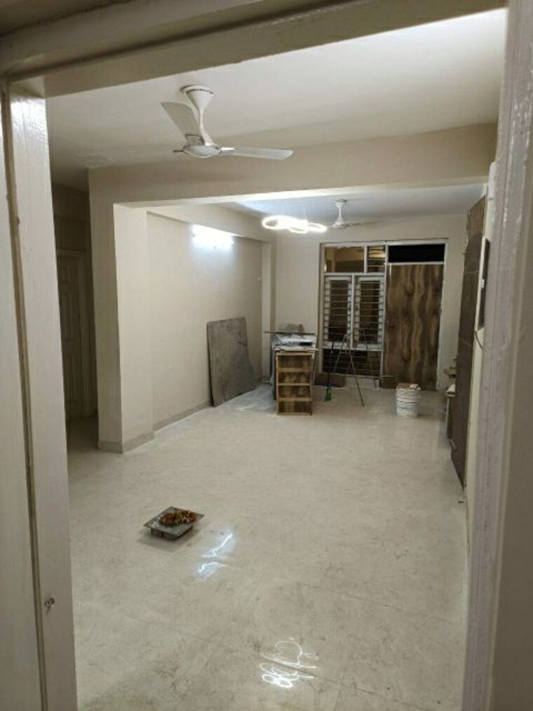 Room, sector 84 3 Bedroom 250 Sq.Yd. Builder Floor In Sector 84 Faridabad 10180102