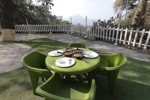 Team Area in 3 BHK Builder Floor at M3M Terraces, Sector 36 – for Sale