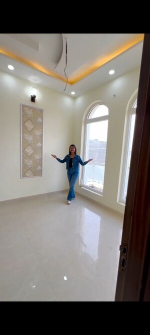 Room in 3 BHK Independent House at Sunny Enclave – for Sale