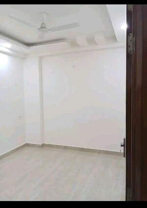 Room in 1 BHK Builder Floor at Palm Residency Chhatarpur, Chattarpur – for Rent