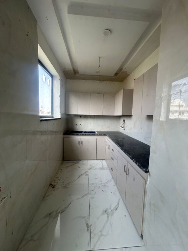 Kitchen, emaar-mgf-emerald-hills 4 Bedroom 3000 Sq.Ft. Builder Floor In Sector 65 Gurgaon 10180356