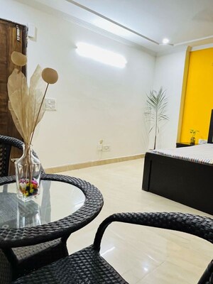 Master Bedroom in 1 RK Builder Floor at Minarch Tower, Sector 44 – for Rent