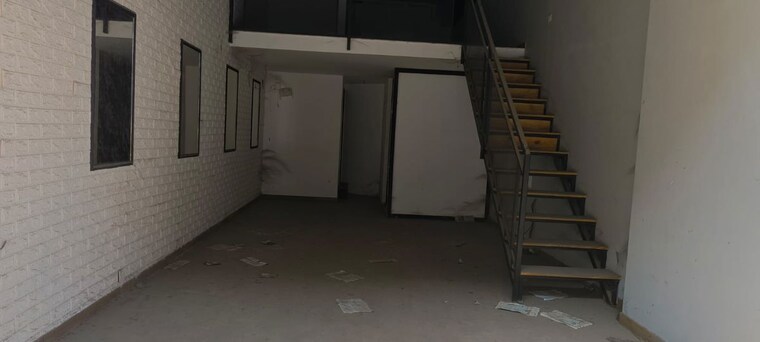 Room, choice-10-biz-park Commercial Showroom 900 Sq.Ft. In Viman Nagar Pune 10180451