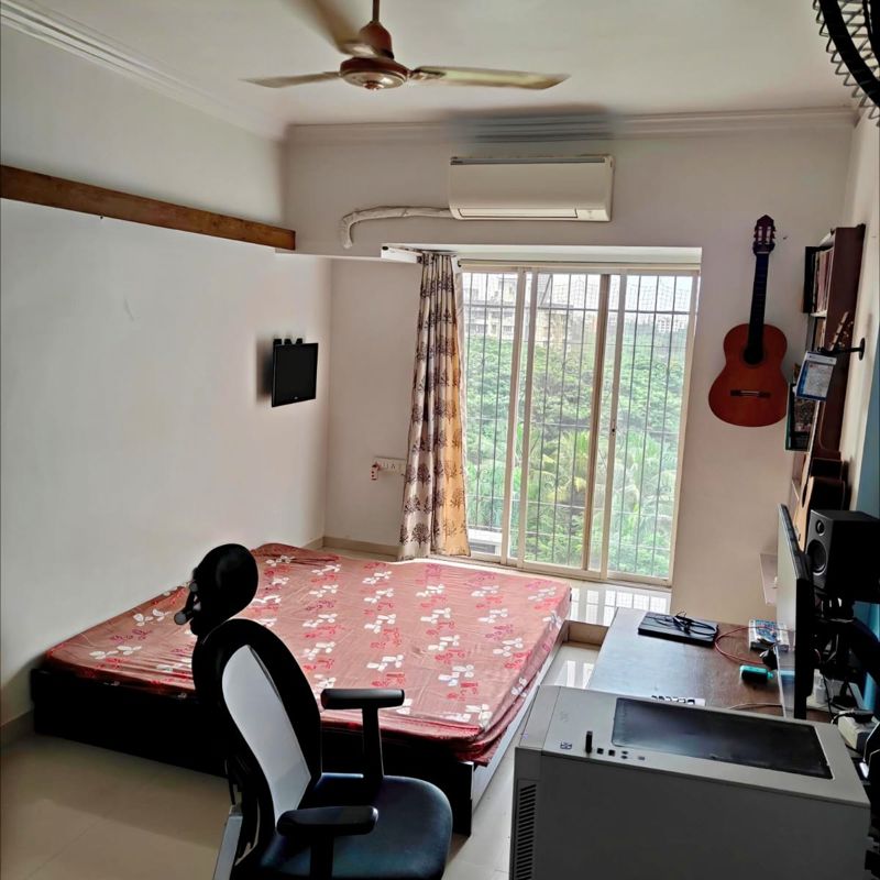 2 BHK + Extra Room Apartment For Sale in Shree Complex Borivali
