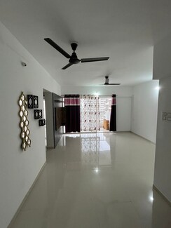 2 BHK Apartment For Rent in Akshay Yash Grecia