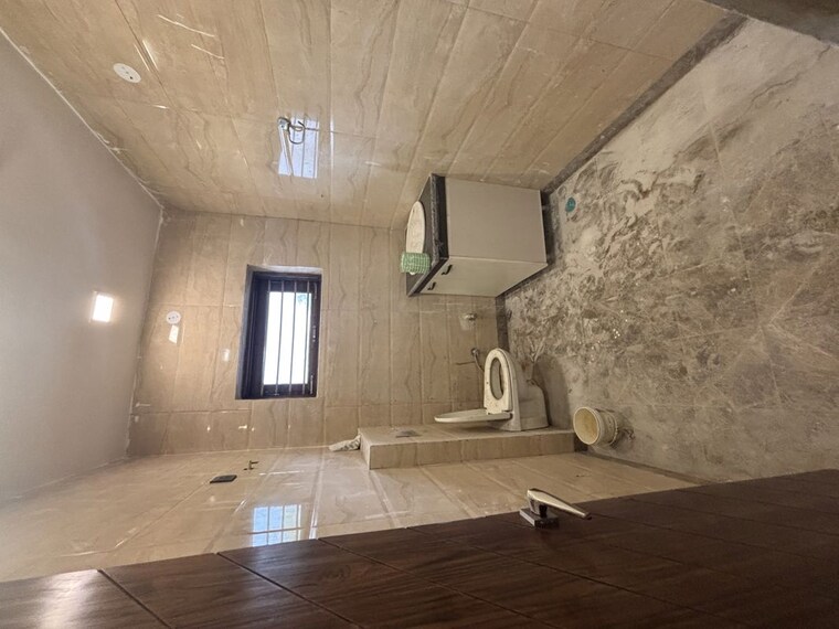 Bathroom, sector 37 2 Bedroom 1800 Sq.Ft. Builder Floor In Sector 37 Faridabad 10180458