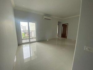 Room in 3 BHK Apartment at Central Park Flower Valley, Sohna Sector 33 – for Rent