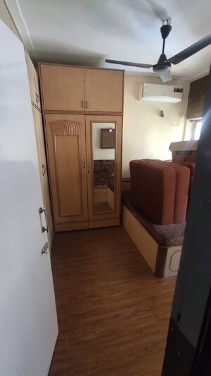  2 BHK Apartment at Santacruz West – for Rent