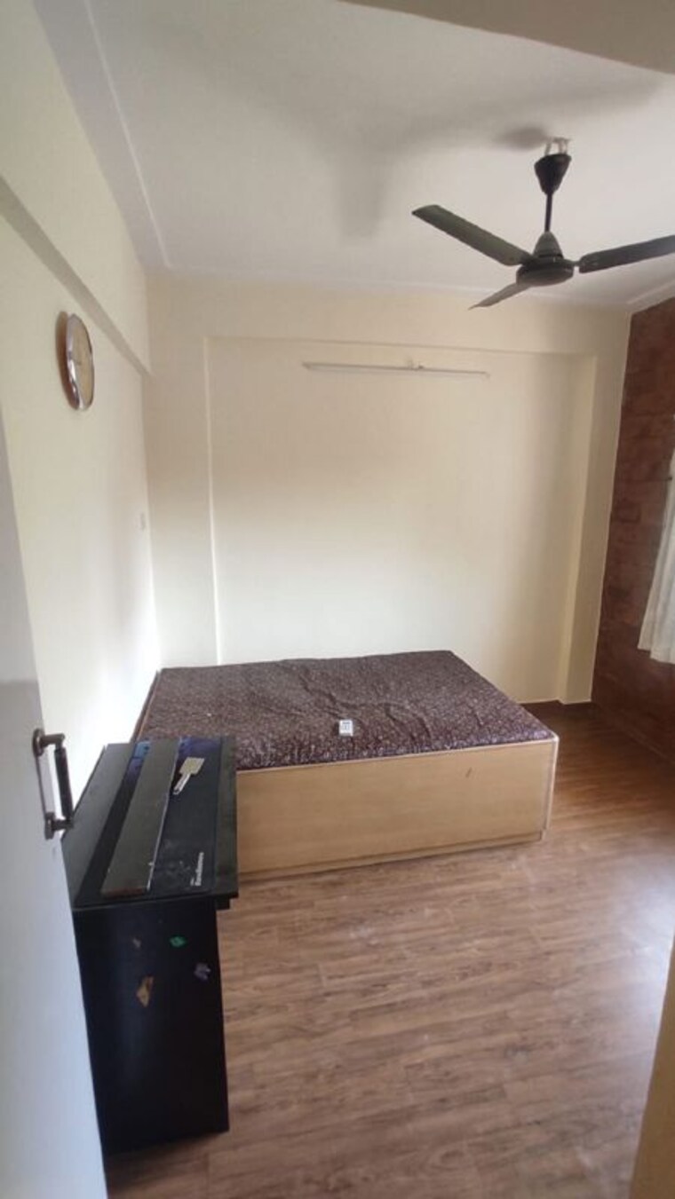Bedroom, santacruz west 2 Bedroom 700 Sq.Ft. Apartment In Santacruz West Mumbai 10180460
