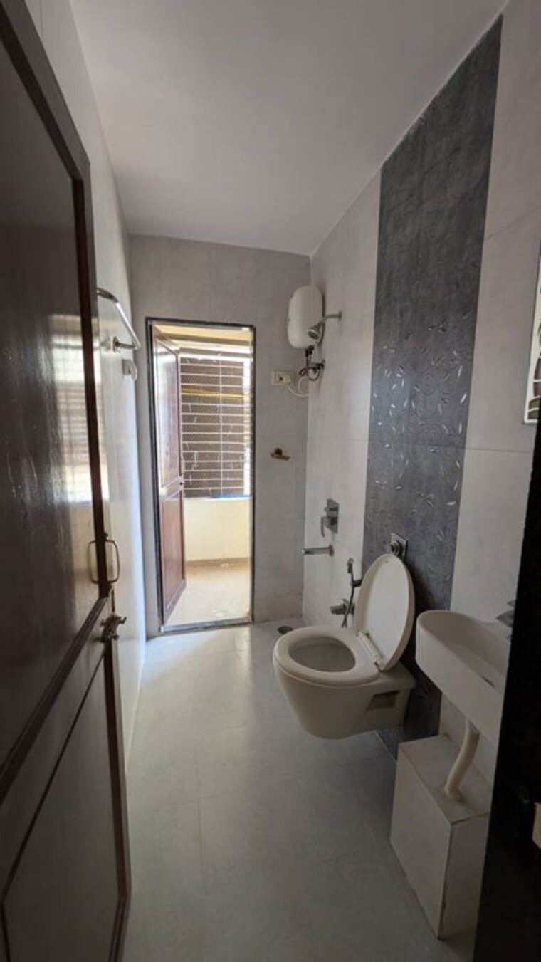 Bathroom, sai-proviso-dhanishtha-kopar-khairane 2 Bedroom 1050 Sq.Ft. Apartment In Kopar Khairane Sector 20 Navi Mumbai 10180561