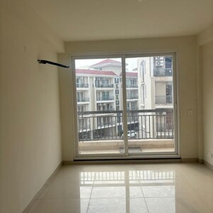 Room in 3 BHK Apartment at Maxxus Elanza, Nagla Road – for Rent