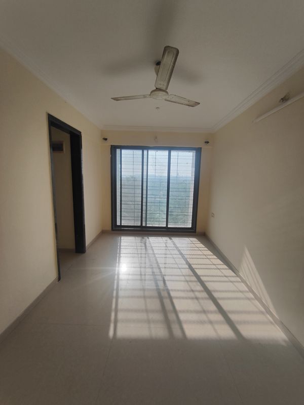 1 BHK 415 Sq.Ft. Apartment in Parikh Peninsula Park