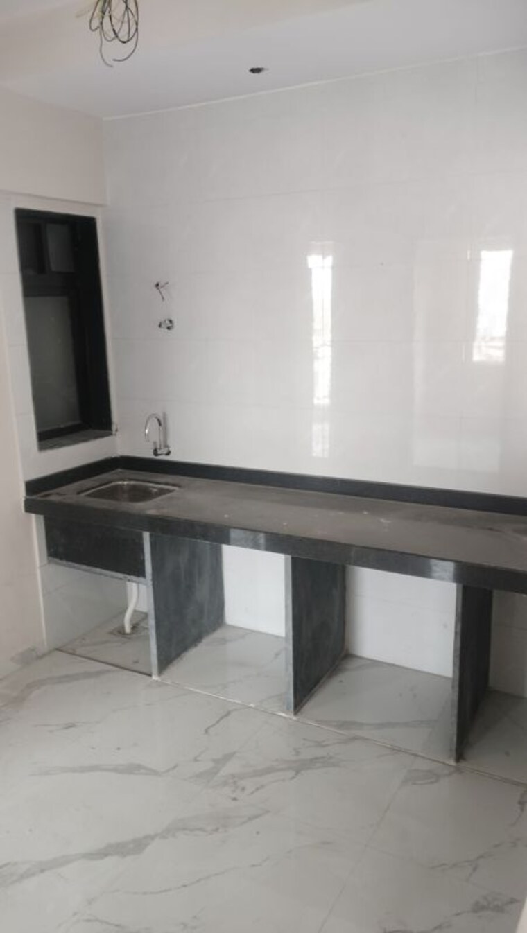 Kitchen, dadar west 1.5 Bedroom 530 Sq.Ft. Apartment In Dadar West Mumbai 10180583