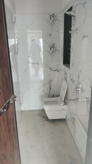 Bathroom in 1.5 BHK Apartment at Dadar West – for Rent