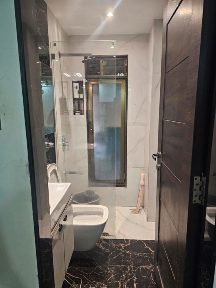 Bathroom, chembur 2 Bedroom 1040 Sq.Ft. Apartment In Chembur Mumbai 10180586