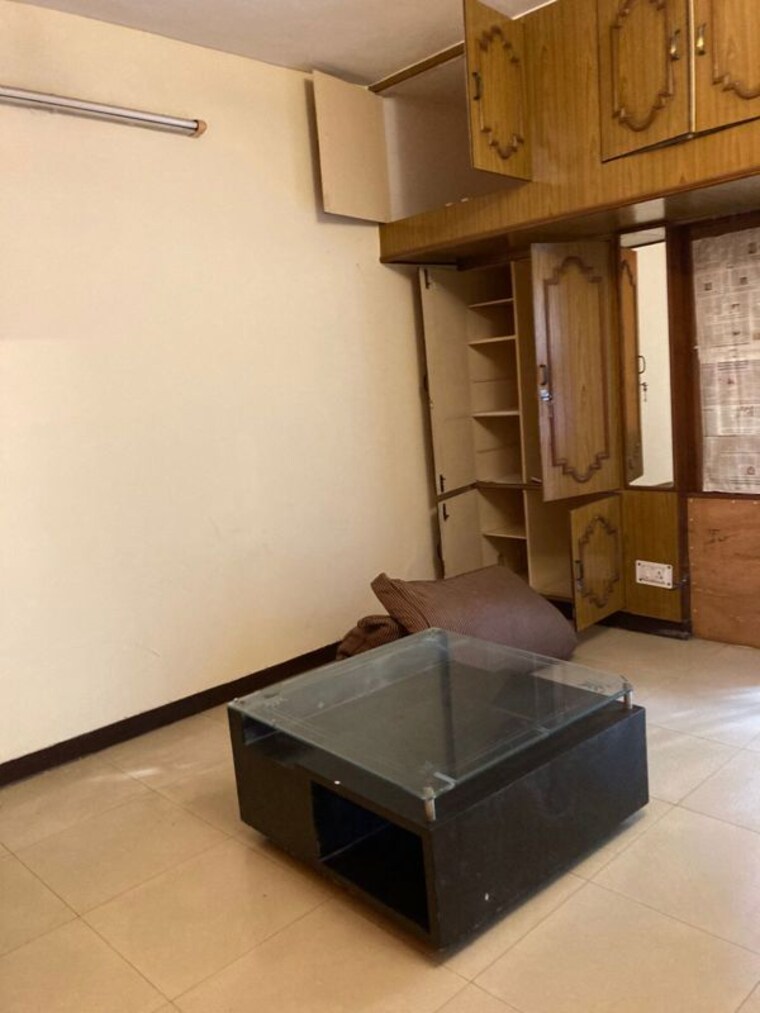 Room, vasant kunj 2.5 Bedroom 1350 Sq.Ft. Apartment In Vasant Kunj Delhi 10180601