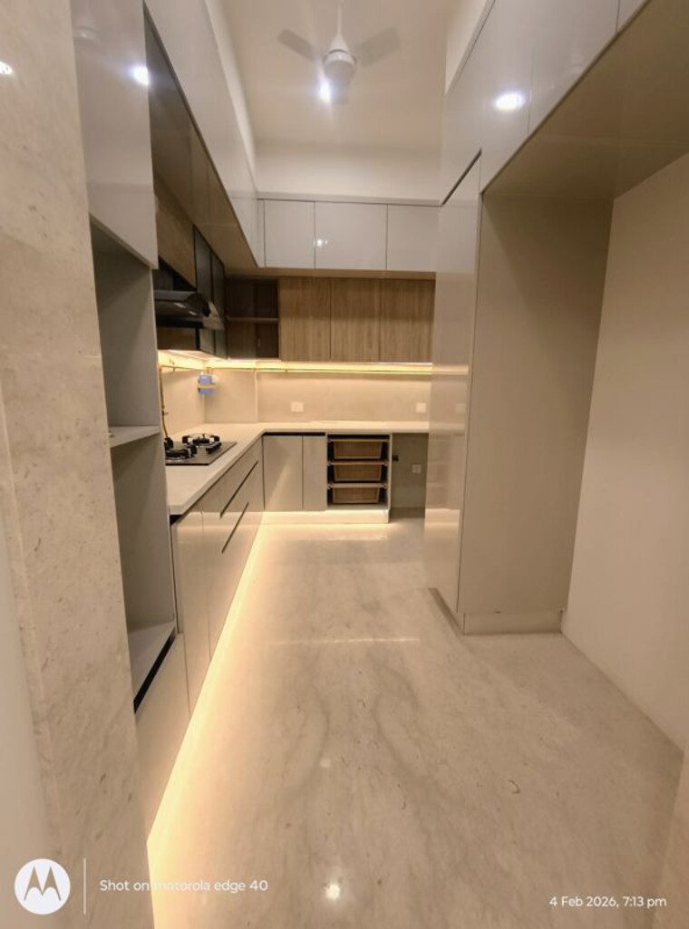 Kitchen, shivalik colony 3 Bedroom 200 Sq.Yd. Builder Floor In Shivalik Colony Delhi 10180603