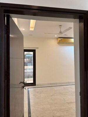 Room in 2 BHK Builder Floor at Greater Kailash I – for Rent