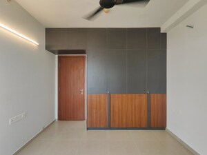 Room in 2 BHK Apartment at Bhartiya Nikoo Homes Phase 2, Thanisandra Main Road – for Rent