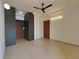 Room in 2 BHK Apartment at Bhartiya Nikoo Homes Phase 2, Thanisandra Main Road – for Rent