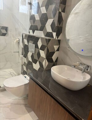 Bathroom in 3 BHK Builder Floor at Dlf Phase ii – for Rent