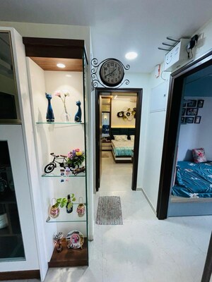 Furnished Amenities in 1.5 BHK Apartment at Dosti West County, Balkum Pada – for Rent